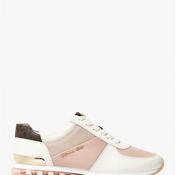 Allie Extreme Mixed-Media Trainer. Size 6.5 - Picture 3 of 4